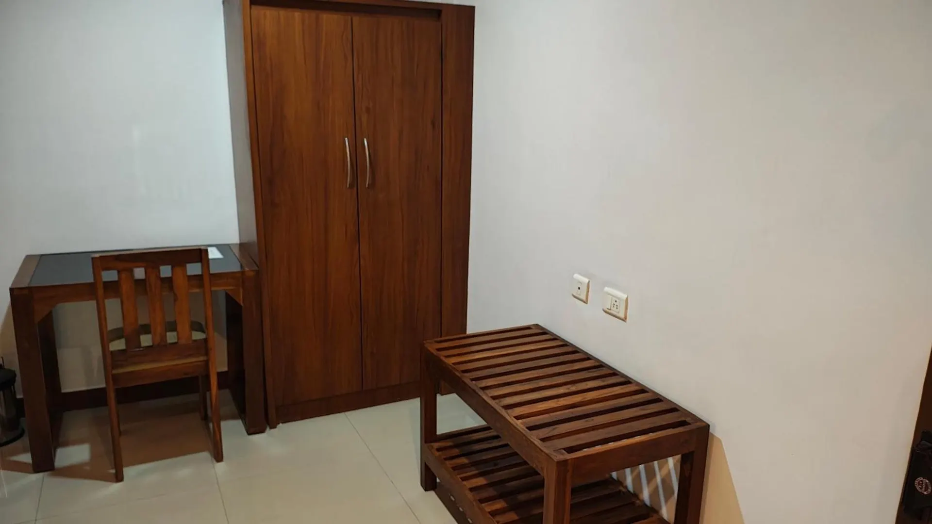 City Palace Residency Wandur 3*,