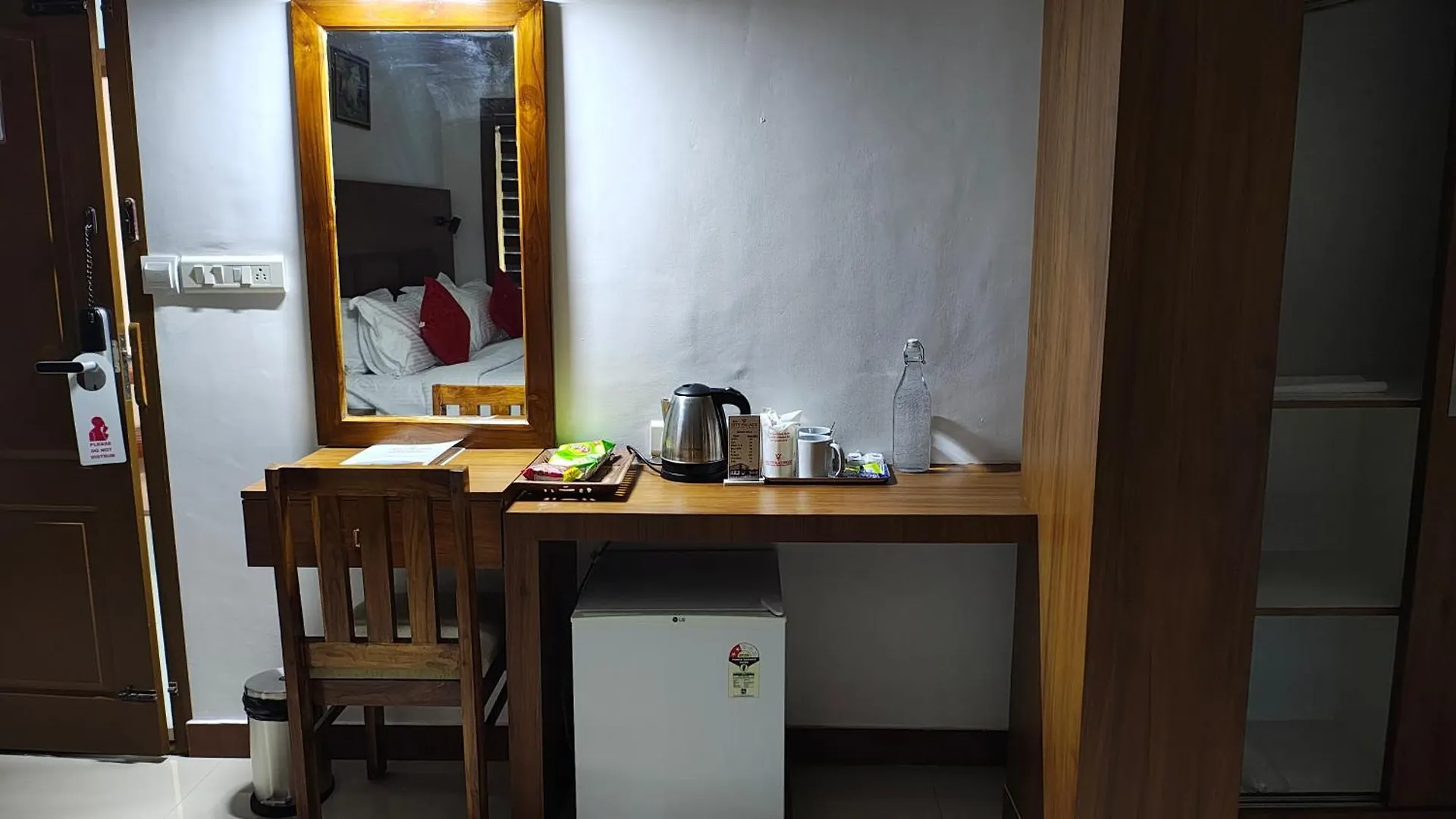 City Palace Residency Wandur Hotel